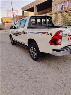 تۆیۆتا هایلۆکس